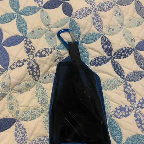 Skycaddie SGX large screen with charger cart attachment and case - Picture 5 of 5